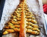 Une image de l'étape 7 de Sapin de Noël feuilleté au pesto.