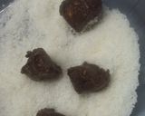 Foto del paso 2 de la receta: Bomboncitos de cacao, coco y miel