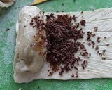 Foto langkah ke 5 dari resep Pisang Bolen Lilit Anti Gagal.