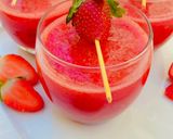 A picture of step 6 of Fresh Strawberries 🍓 juice.