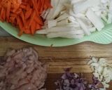 Foto langkah ke 1 dari resep Lumpia Wortel Bengkuang.