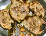 Hình bước làm 3 của món Cá ngừ kho thơm (khóm, dứa) cà chua