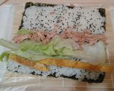Foto langkah ke 4 dari resep Sushi Ala Indonesia.