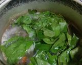 Foto langkah ke 3 dari resep Sayur asem bumbu iris.