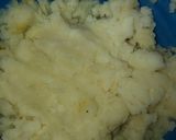 A picture of step 1 of Sabudana vada.