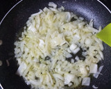 Foto del paso 2 de la receta: Solomillos de pollo en salsa de cebolla