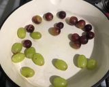 Foto del paso 1 de la receta: Queso con uvas y jamón