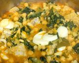 Foto del paso 8 de la receta: Potaje de Garbanzos con Bacalao y Espinacas