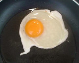 Foto del paso 2 de la receta: Judía Verde salteada, Huevo frito y Panceta