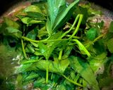 Hình bước làm 4 của món Canh Rau Tập Tàng Nấu Tôm