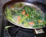 Foto langkah ke 4 dari resep Tumis kangkung.