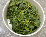 Foto langkah ke 1 dari resep Urap Daun Lembayung.