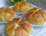 Foto langkah ke 11 dari resep Korean Cream Cheese Garlic Bread.