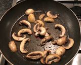 A picture of step 7 of Chicken, mushroom & leek risotto.
