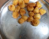 A picture of step 2 of Daal mangodi.
