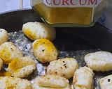 Foto del paso 3 de la receta: Ñoquis con curry tipo chizitos