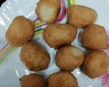 A picture of step 4 of Urad Daal balls.
