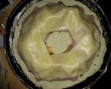 Foto del paso 4 de la receta: Tarta de carne con jamón y queso