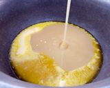 A picture of step 2 of Iloka (milk candy).