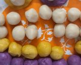 Hình bước làm 5 của món Lotus Flaky Moon Cakes (Bánh trung thu ngàn lớp hình hoa sen chay)