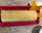 Hình bước làm 11 của món Bánh bông lan cuộn xoài