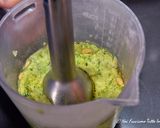 Foto del passaggio 4 della ricetta Conchiglioni ripieni di zucchine, gamberetti e ricotta con pesto di zucchine e zucchine grigliate