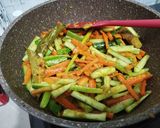 Foto langkah ke 5 dari resep Acar Kuning Timun Wortel.