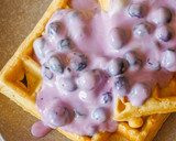 Foto del paso 2 de la receta: Gofres de yogur con arándanos
