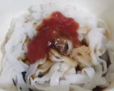 Foto langkah ke 2 dari resep Pad Thai / mie goreng khas Thailand.