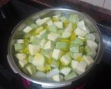 Foto del paso 1 de la receta Crema de calabacín y puerro con arroz