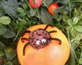 Foto del passaggio 7 della ricetta Ragnetti cioccolatosi🕷