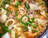 รูปขั้นตอนการทำที่ 1 ของ หมึกไข่ผัดไข่แดงเค็ม