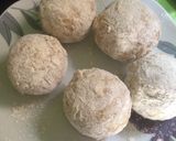 A picture of step 3 of Stuffed yam balls.