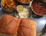 મિસળ પાવ (Misal Pav Recipe In Gujarati) રેસીપી સ્ટેપ4ફોટો