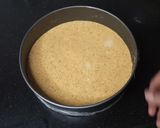 A picture of step 4 of Mango Cheesecake no bake.