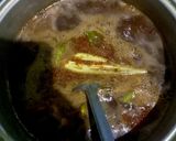 Foto langkah ke 4 dari resep Rawon daging.