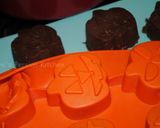 A picture of step 8 of Tasty chocolate rice krispies.