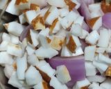 A picture of step 2 of Soya chunk gravy.