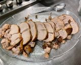 Une image de l'étape 20 de Rôti de porc au miel et carottes confites.