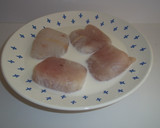 Foto del paso 1 de la receta: Medallones de merluza rebozados, setas y alcachofas