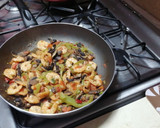 Foto del paso 10 de la receta: Camarones con champiñones