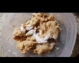 A picture of step 2 of Potatoes Maggi roll.