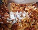 A picture of step 4 of Spicy Chicken And Mushroom Pasta in Creamy sauce.