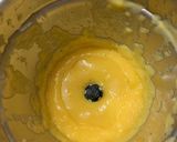 A picture of step 2 of Mango cake with lemon flavour.