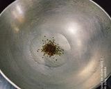 ओल्या नारळाची चटणी (olya naralachi chutney recipe in marathi) रेसिपी स्टेप 2 फोटो 