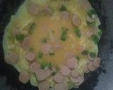 Foto langkah ke 3 dari resep Telur Dadar Sosis.