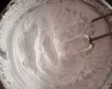 A picture of step 3 of Black currant ice cream.