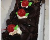 Foto langkah ke 6 dari resep Blackforest RoLL Cake.