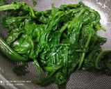 A picture of step 1 of Stuffed eggplant with spinach gravy.