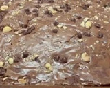 Foto del paso 7 de la receta: Brownie de chocolate y avellana sin lactosa con escamas de sal y chispas de chocolate 🍫